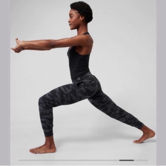 Athleta Salutation jogger small - Picture 2 of 7